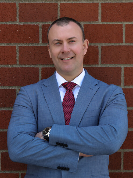 Dr. Oleg Maksimov, MD